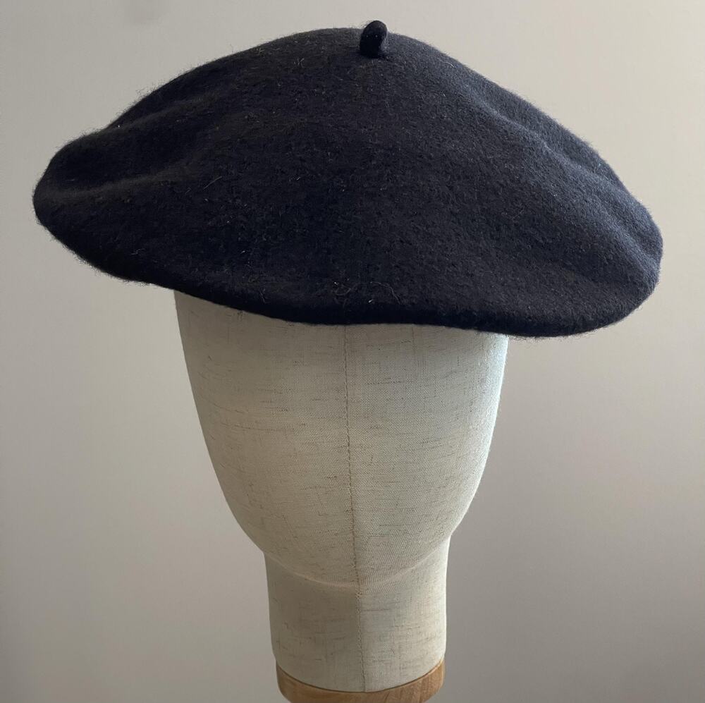 VTG Hat Cap Beret Unisex One Size Black Wool Felt Packable Classic French Casual